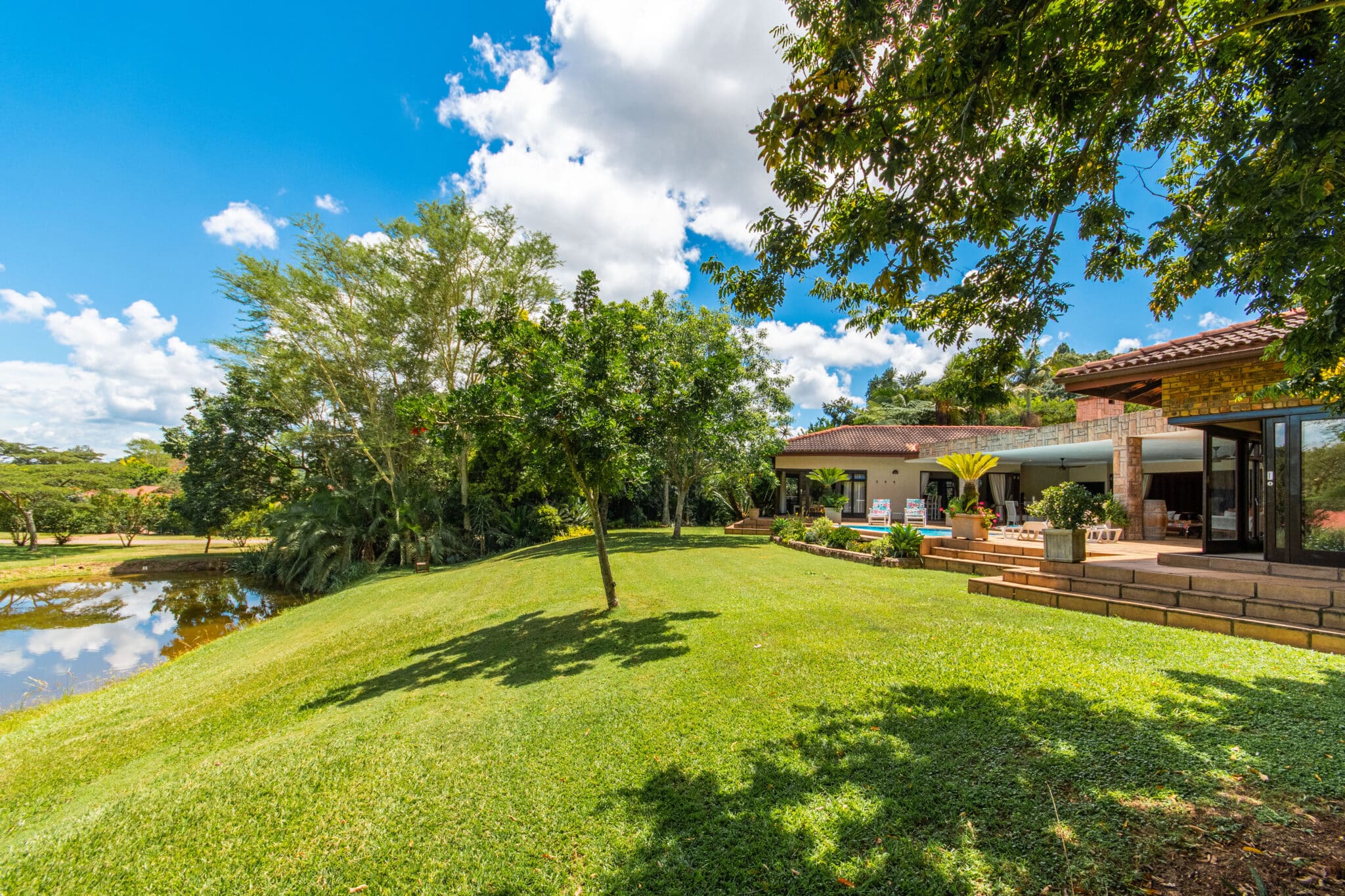 Self-catering in White River